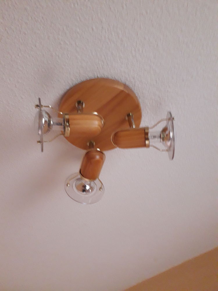 Plafonnier 10 Challes-les-Eaux (73)