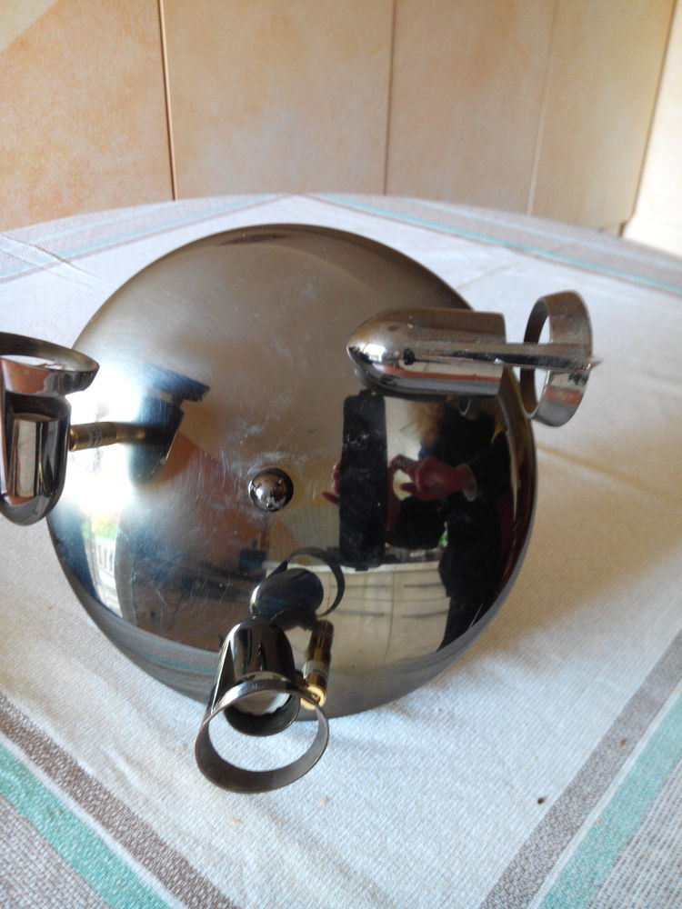 plafonnier 12 La Falaise (78)