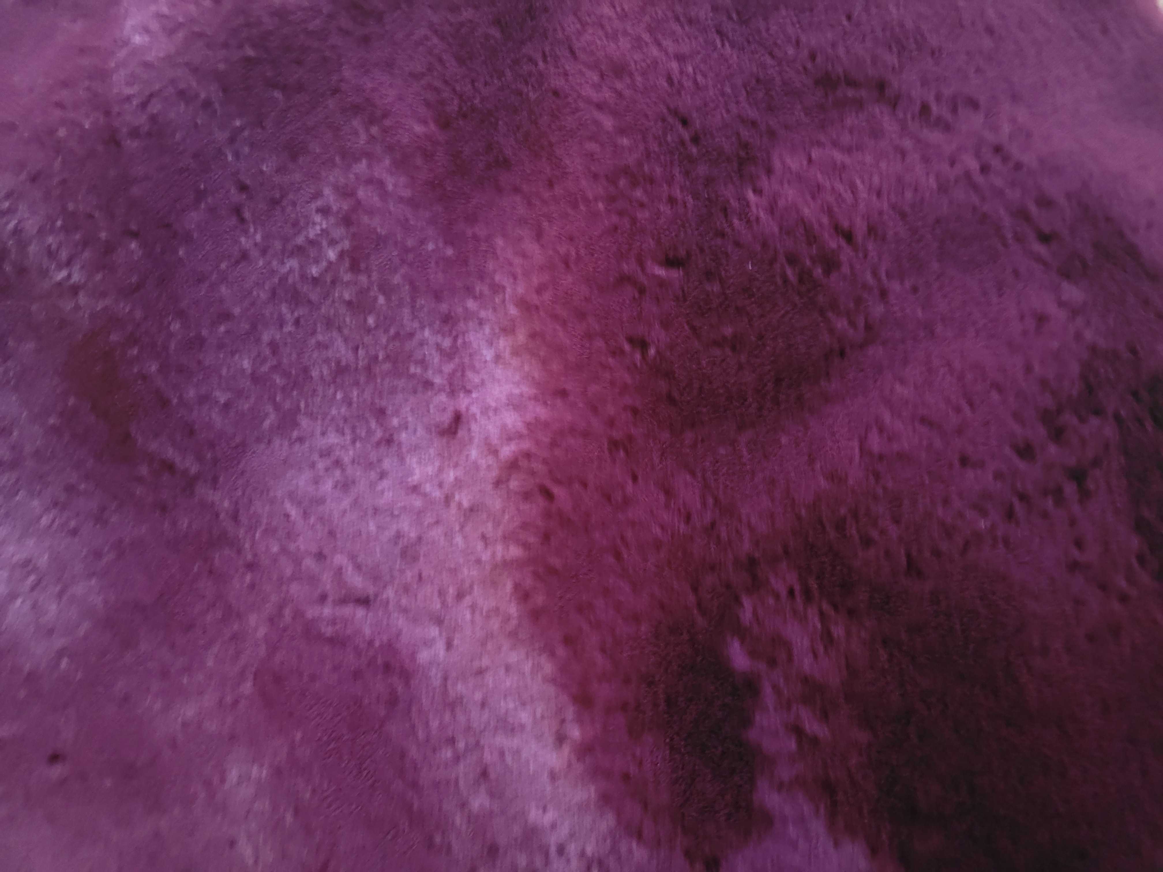 Plaid en fausse fourrure Violine Neuf 50 Saint-Nazaire (44)