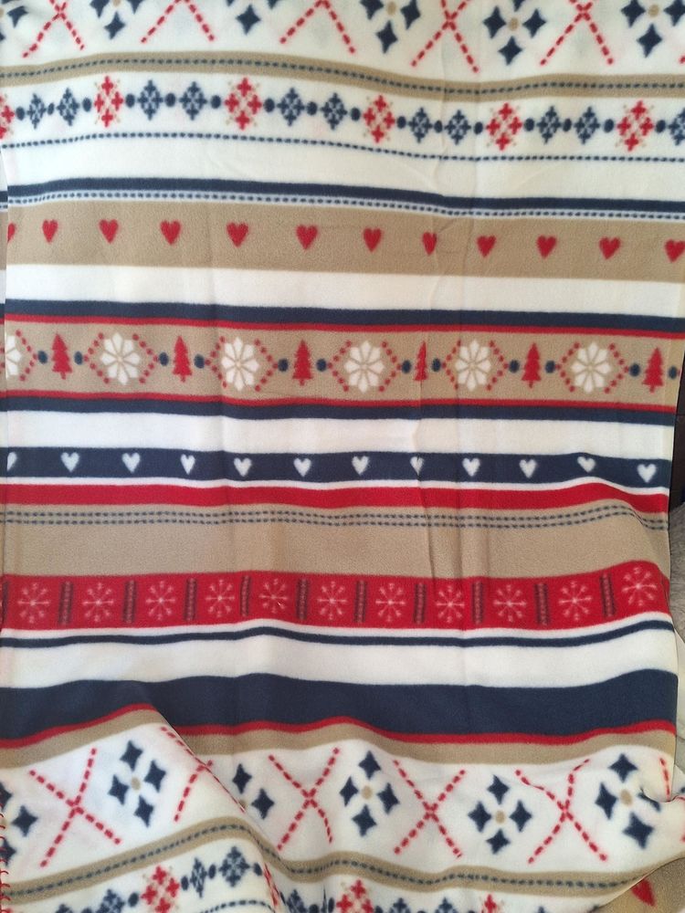 Plaid neuf 100% polyester 49 Le Plessis-Robinson (92)