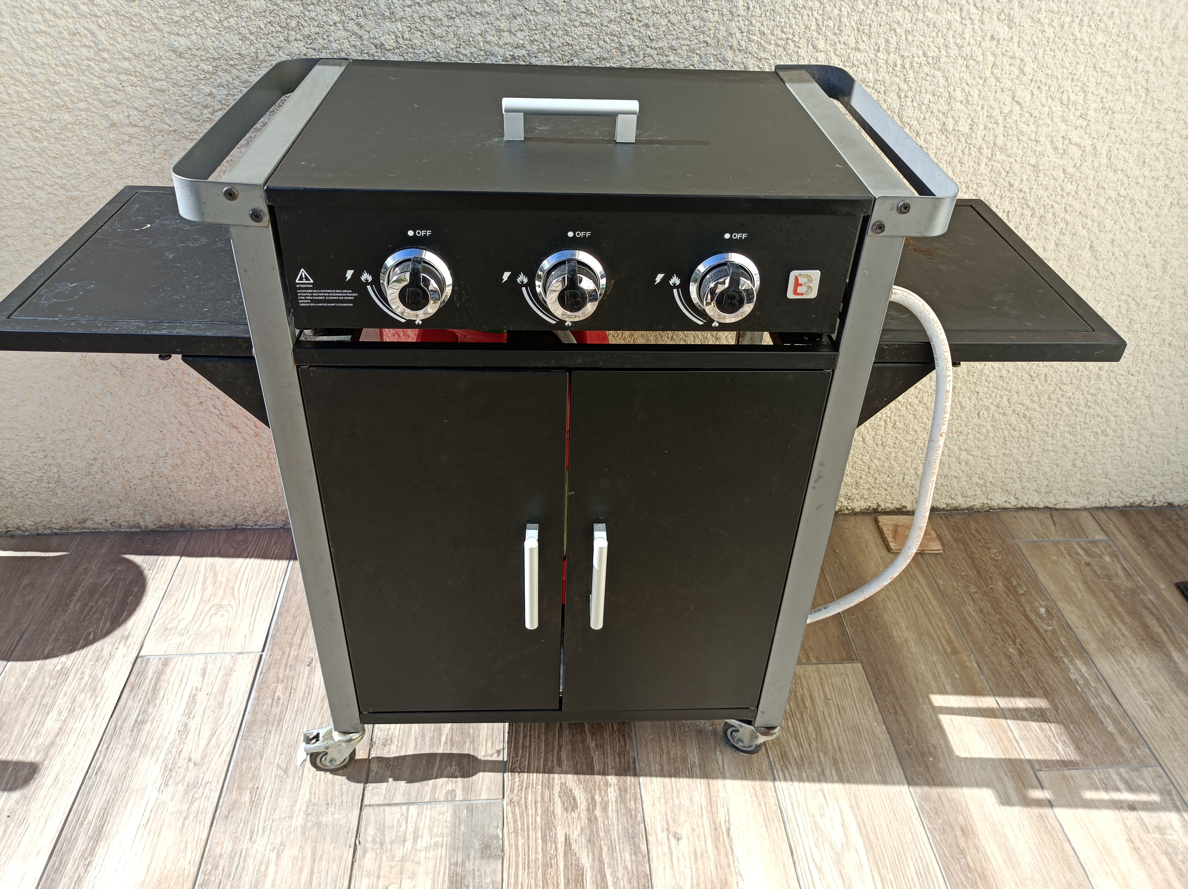 Plancha brazero gaz sur roulettes + housse +bouteille gaz 100 Bordeaux (33)