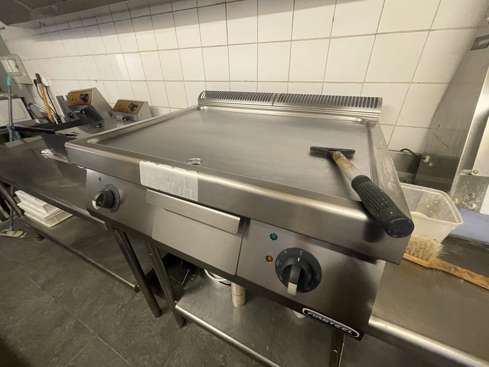 Plancha �lectrique restauration professionnelle 380v 1600 Portiragnes (34)