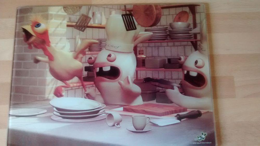 Planche � d�couper les lapins cr�tins 10 Saint-Jean-Pla-de-Corts (66)