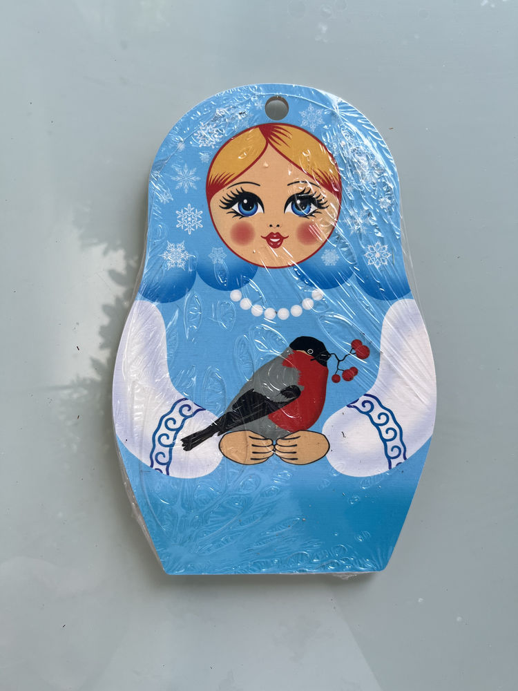 Planche � d�couper Poup�e russe  Hiver et Bouvreuil  15 P�rigueux (24)