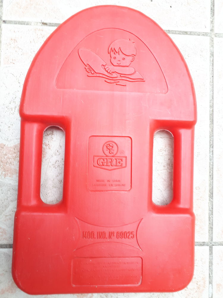 Planche de natation rouge 5 Montigny-Lencoup (77)