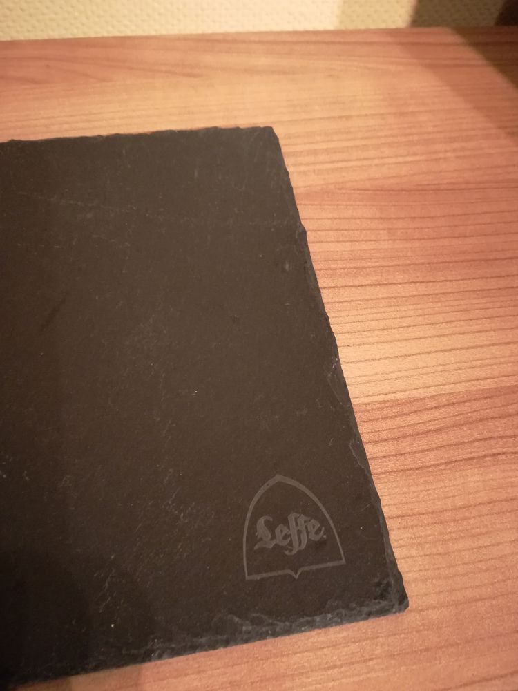 PLANCHE REPAS / DESSOUS DE PLAT CARRE EN ARDOISE  / LEFFE  
0 Mouvaux (59)