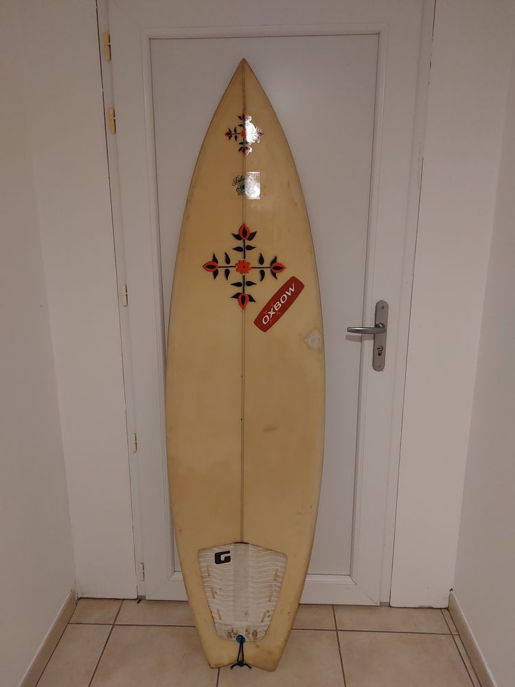 Planche surf type fish tail. 100 Calais (62)