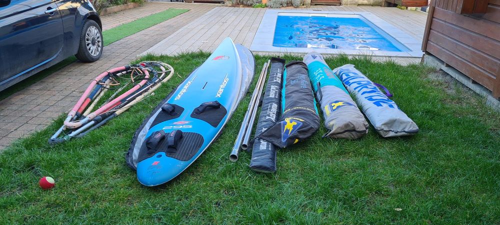 Planche � voile F2 XANTOS 2.95 + 3 VOILES + 4 WISHBONES 0 Vaujours (93)