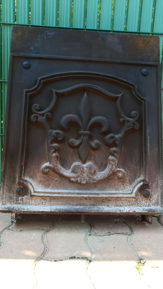 PLAQUE DE CHEMINEE 0 Nesles-la-Montagne (02)