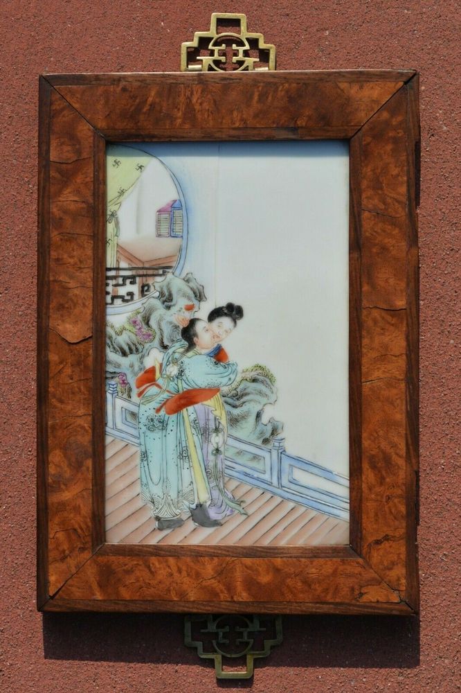 PLAQUE CHINOISE AVEC CADRE  2 FEMMES 950 Saint-�tienne (42)