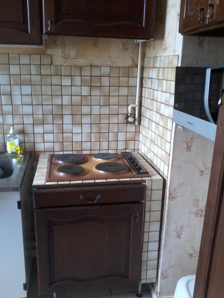 Plaque  cuisson  �lectrique  avec  le meuble 25 Tourcoing (59)