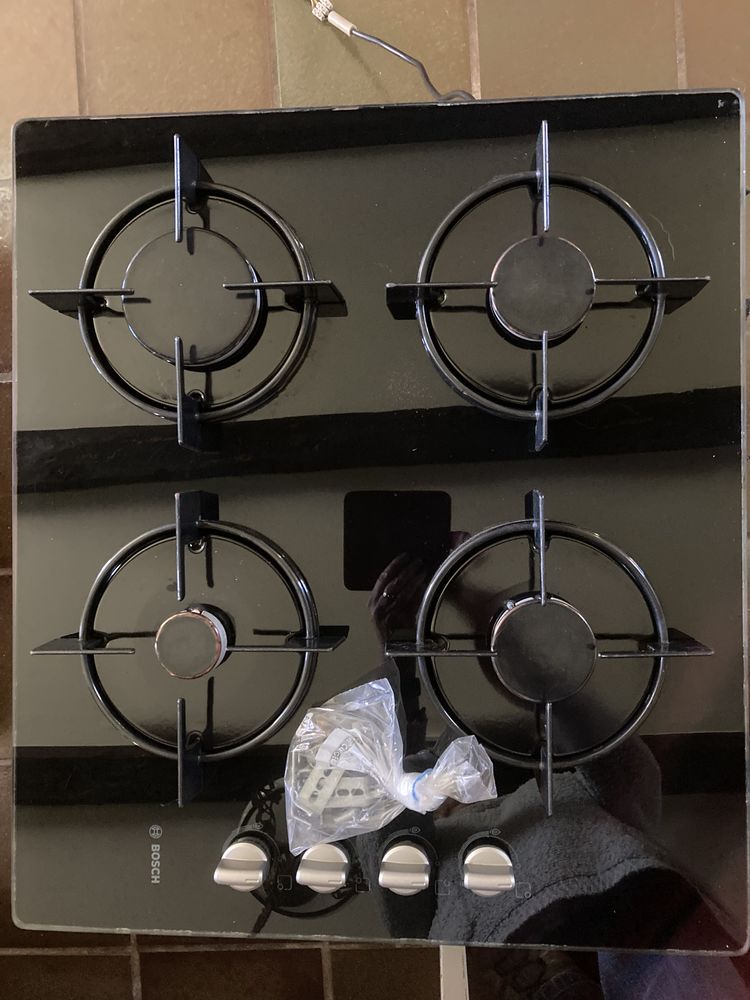 Plaque cuisson 4 feux Bosch. 80 S�randon (19)