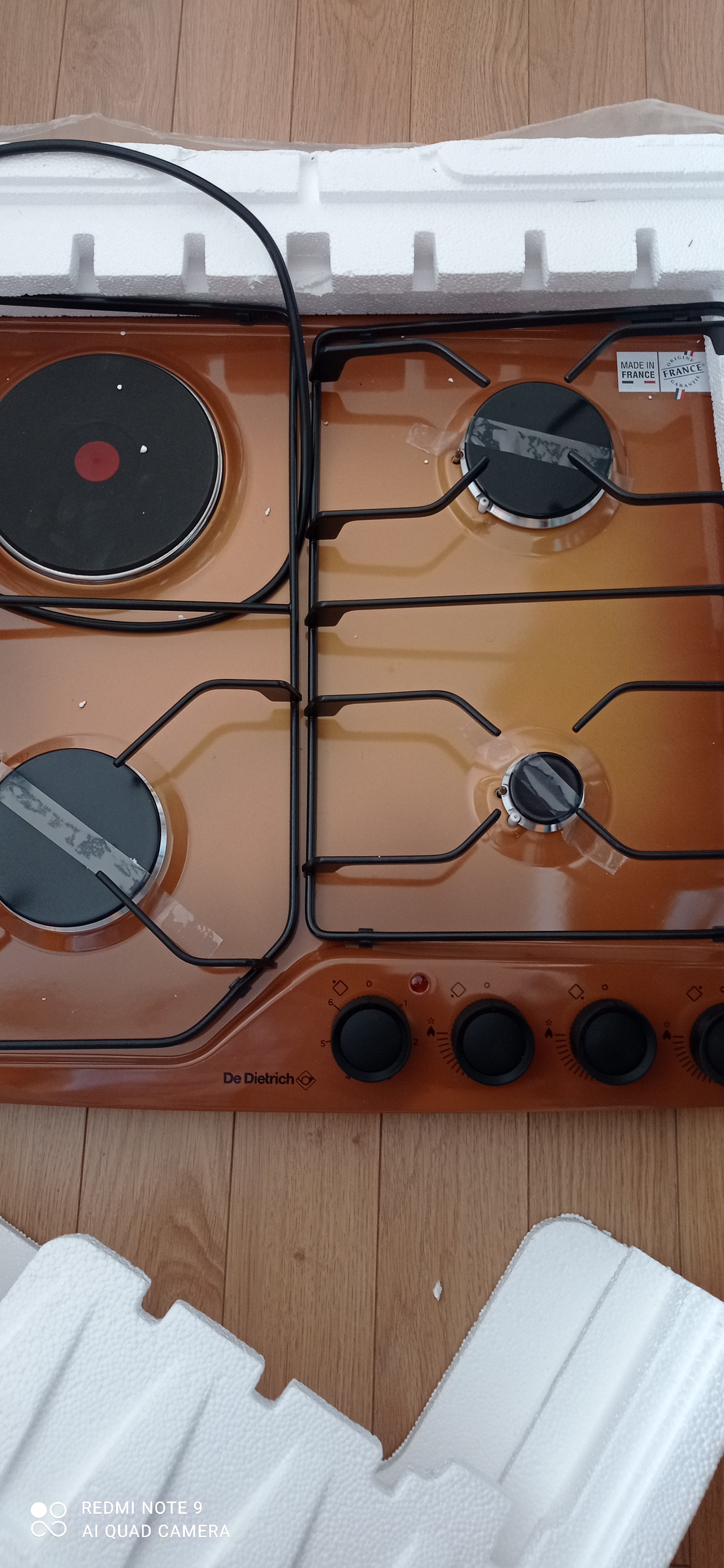 plaque cuisson mixte 3 feux gaz +1 plaque electrique 150 Marck (62)