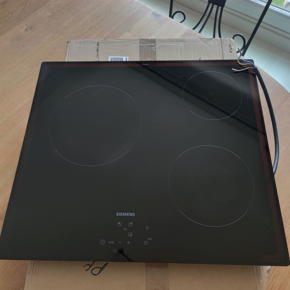 Plaque de cuisson vitroc�ramique Siemens Neuve 230 Amiens (80)