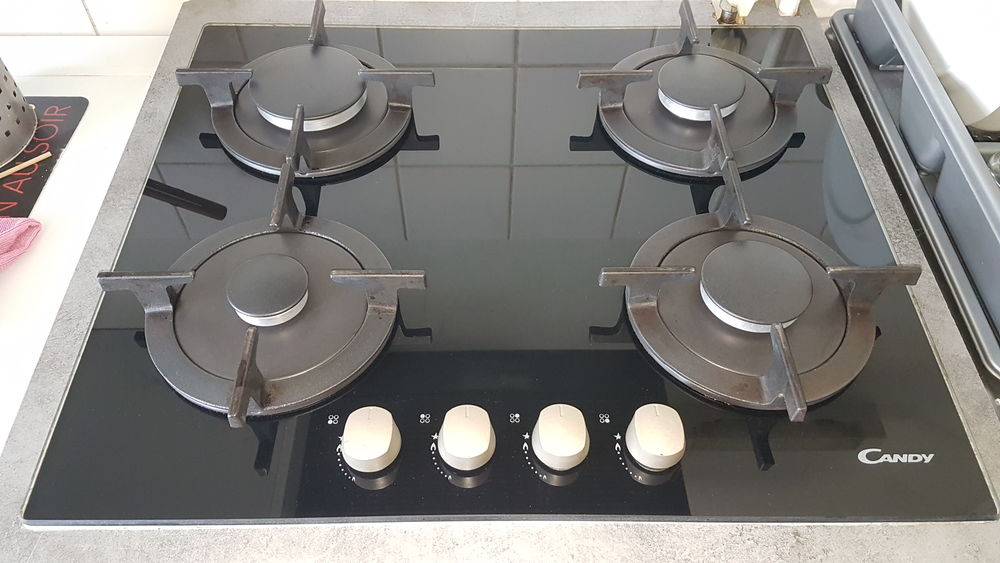 Achetez plaque de cuisson occasion, annonce vente à Tours (37) WB168104271
