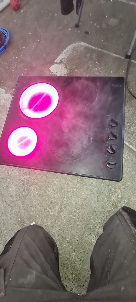 plaque de cuisson 30 Le Pin (77)