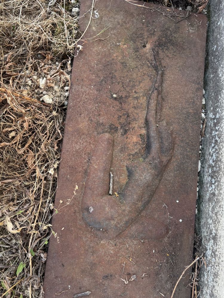 Plaque d�corative en Fonte 250 Saint-Aulaye (24)