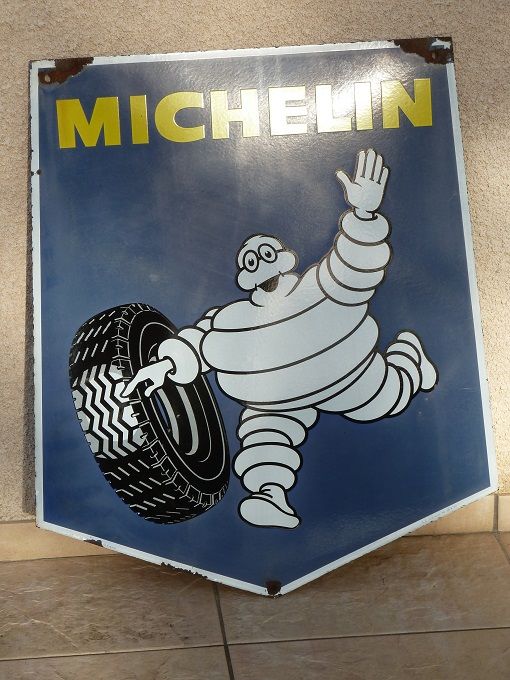 Plaque �maill�e MICHELIN �cusson 380 Marcilly-le-Hayer (10)