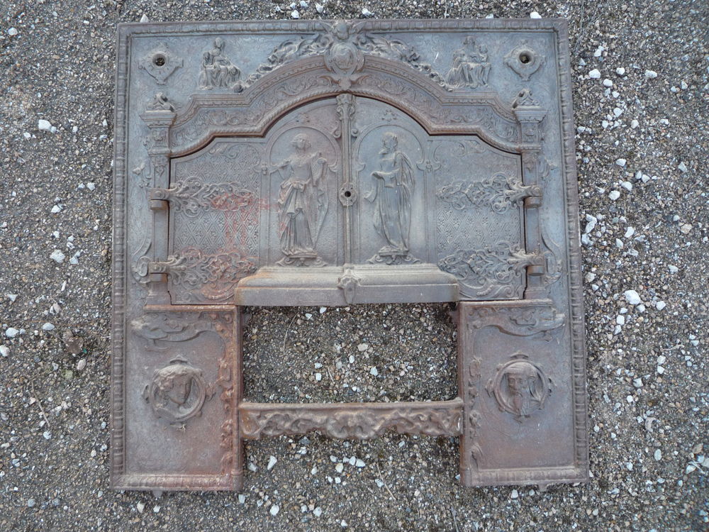 Plaque fonte  d�co/sculpture/saint/mythologie/personnage
185 Castres (81)