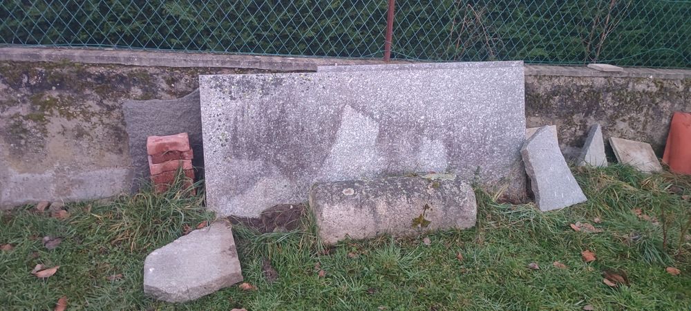 Plaque de granit polie sur une surface 0 Retournac (43)