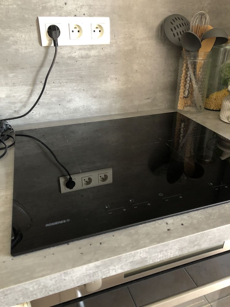 PLAQUE A INDUCTION ROSIERES 180 Martigues (13)