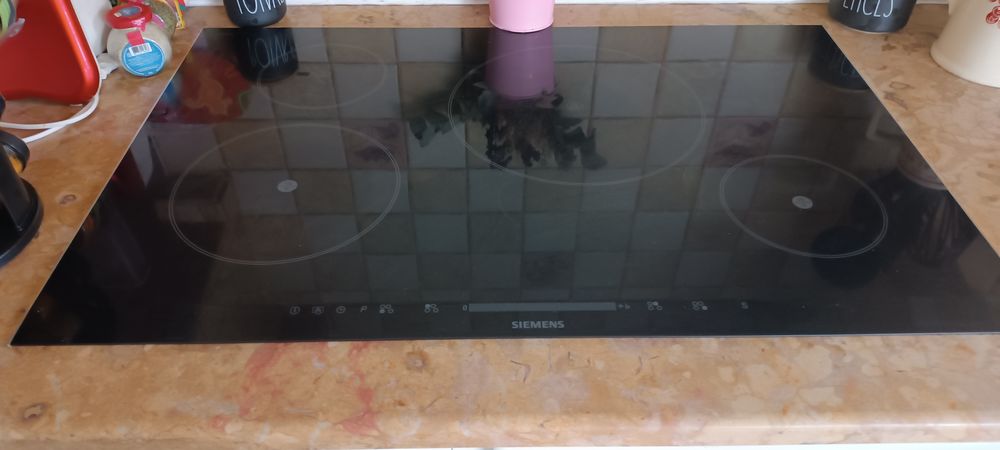 Plaque induction 80 cm SIEMENS pour pi�ces 35 Montalieu-Vercieu (38)