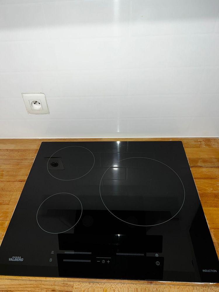 Plaque � induction 150 �pinay-sur-Seine (93)