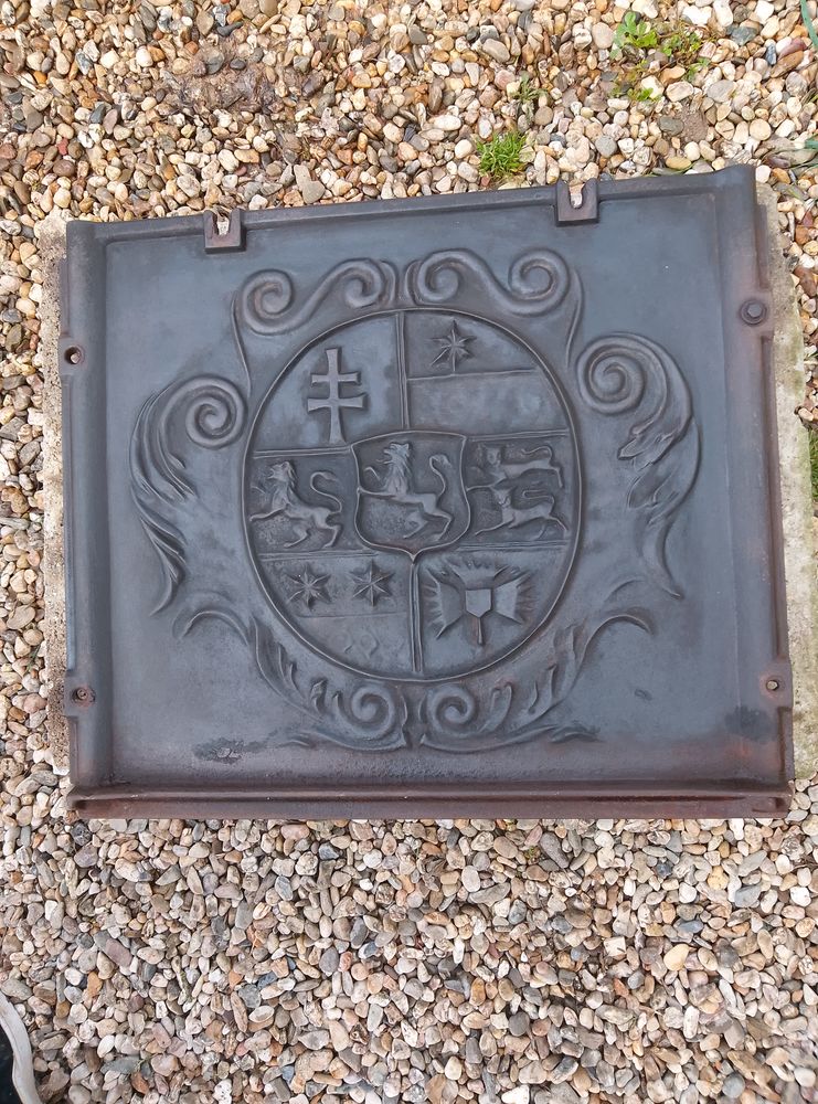 plaque insert de chemin�e 130 Labastide-Saint-Pierre (82)