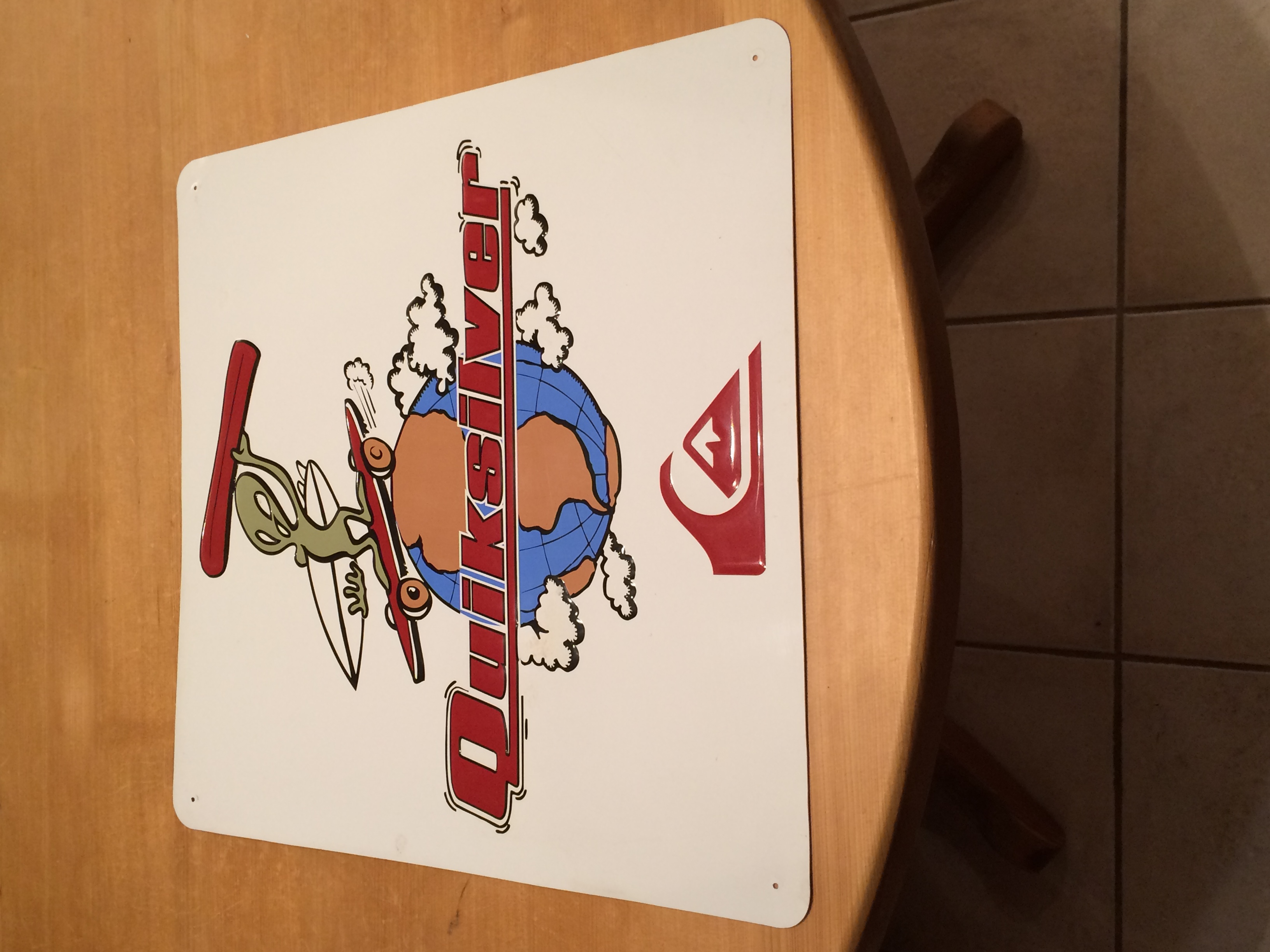 Plaque en m�tal QUIKSILVER 48 Toulouse (31)