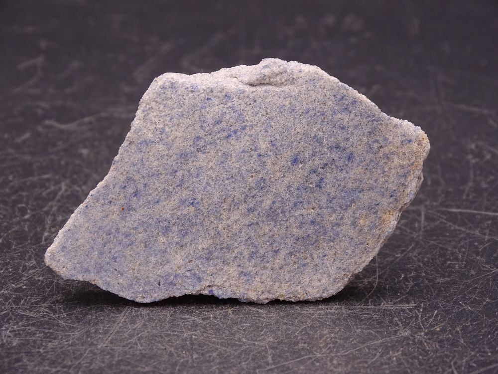 Plaque polie de Quartzite à Dumortiérite Massif d'Ambatolahi 21 Moyenmoutier (88)