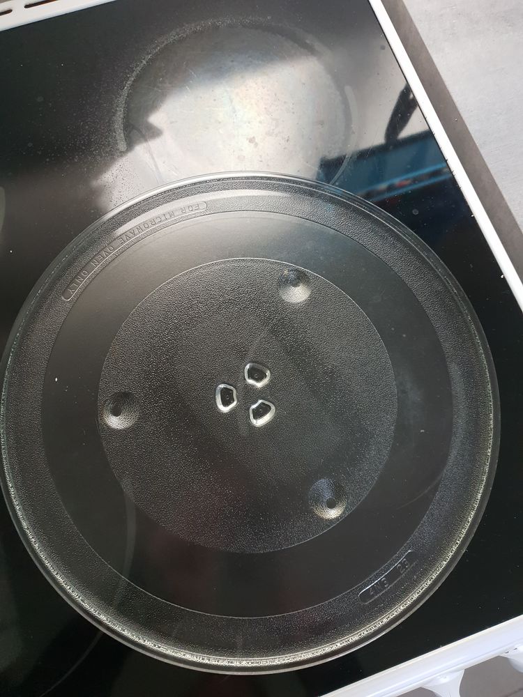 Plaque tournante en verre pour micro-onde 15 B�ziers (34)