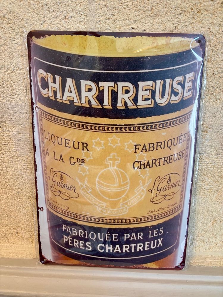 Plaque vintage metal : Chartreuse Jaune �lixir bouteille 20 Libourne (33)
