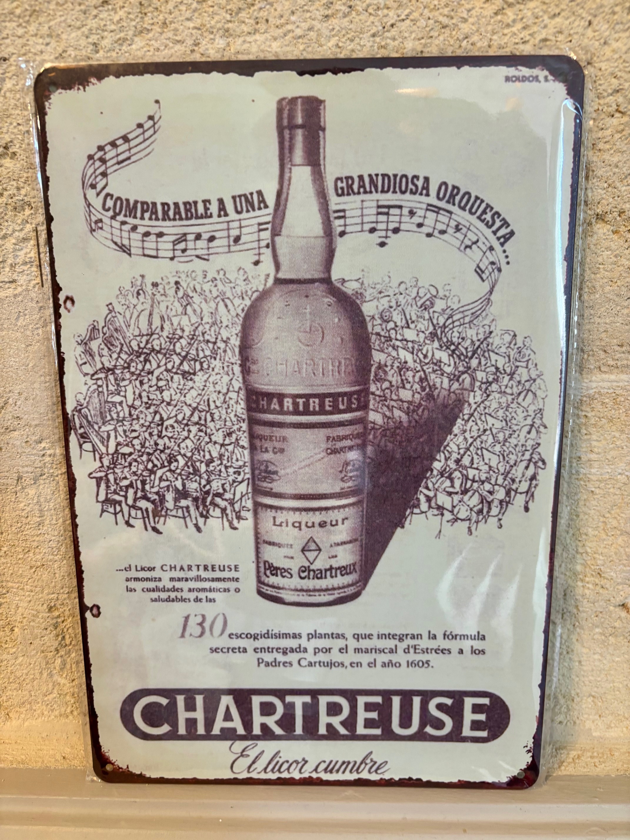 Plaque vintage en m�tal : Grande Chartreuse jaune verte 20 Libourne (33)