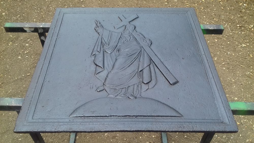 Plaques de chemin�e en fonte
0 Sens (89)