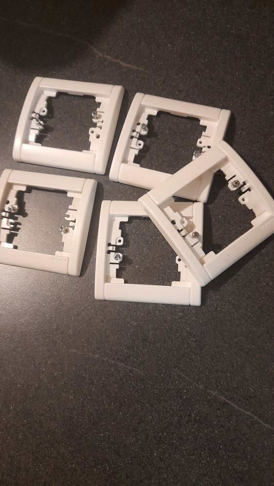 5 plaques legrand sagane opalis neuves 25 Ligug� (86)