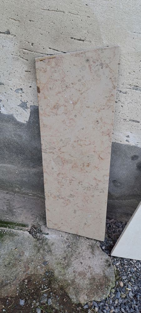 2 plaques en marbre 25 Grandvillers (88)