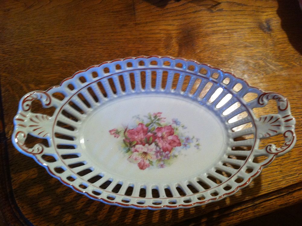 Plat ajour� (vintage)(3180) 20 Saint-Vallier (71)