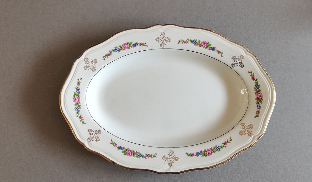 Plat Boucaut en porcelaine 9.5 Saint-Martin-Boulogne (62)