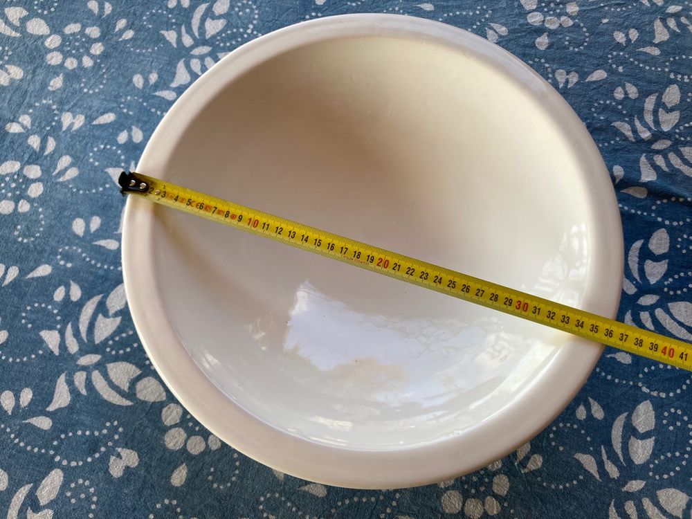 Plat creux fa�ence. 9 Cachan (94)