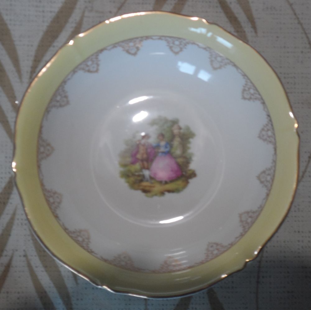 1 plat creux en fa�ence CERANORD SAINT AMAND semi-vitrifi� 10 Castries (34)