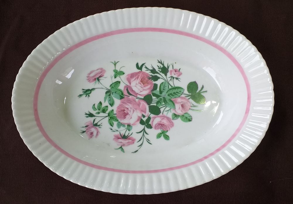 Plat creux porcelaine d'Auteuil 16.5 cm x 22 cm 14 Montauban (82)
