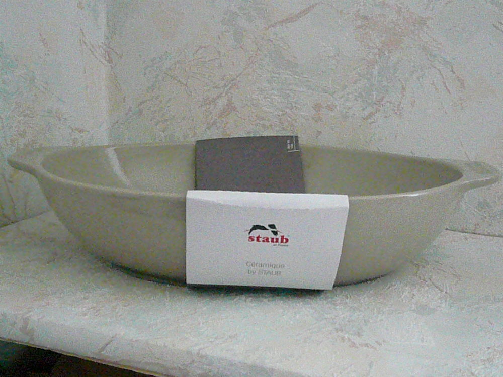 Plat � four Staub 23 x 33,5cm 25 Franqueville-Saint-Pierre (76)