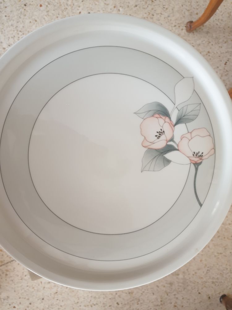 plat �  g�teau en porcelaine allemande 25 Marguerittes (30)