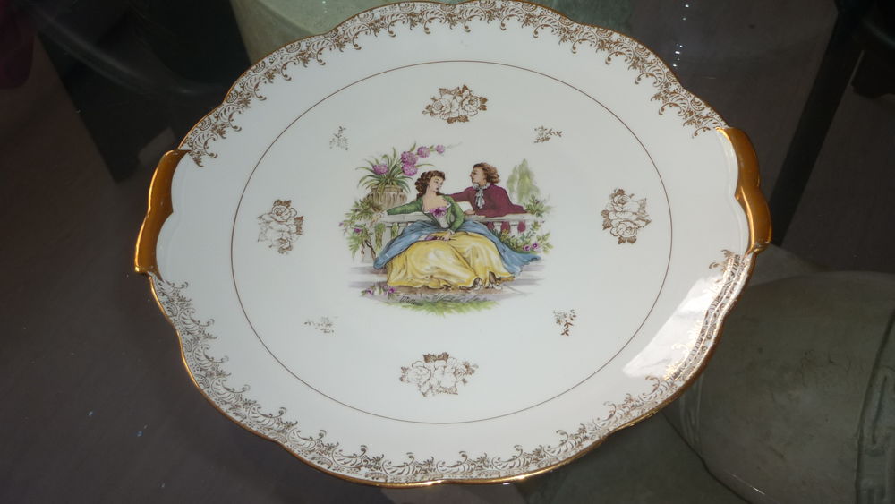 Plat � gateaux J.V Authentique d�cors Watteau ann�es 70 14 Agen (47)