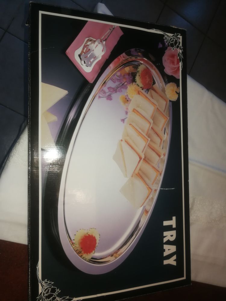 Plat m�tallique ovale 5 Le Creusot (71)