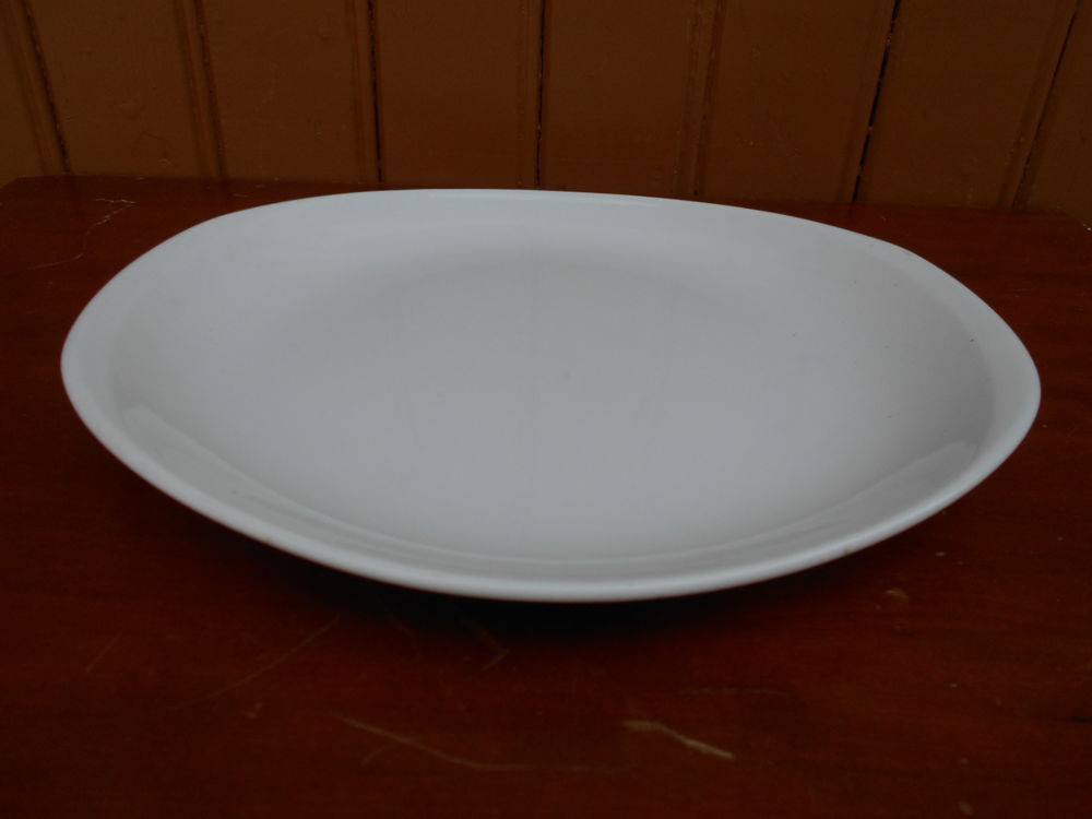 PLAT OVALE 9 Dammarie-les-Lys (77)