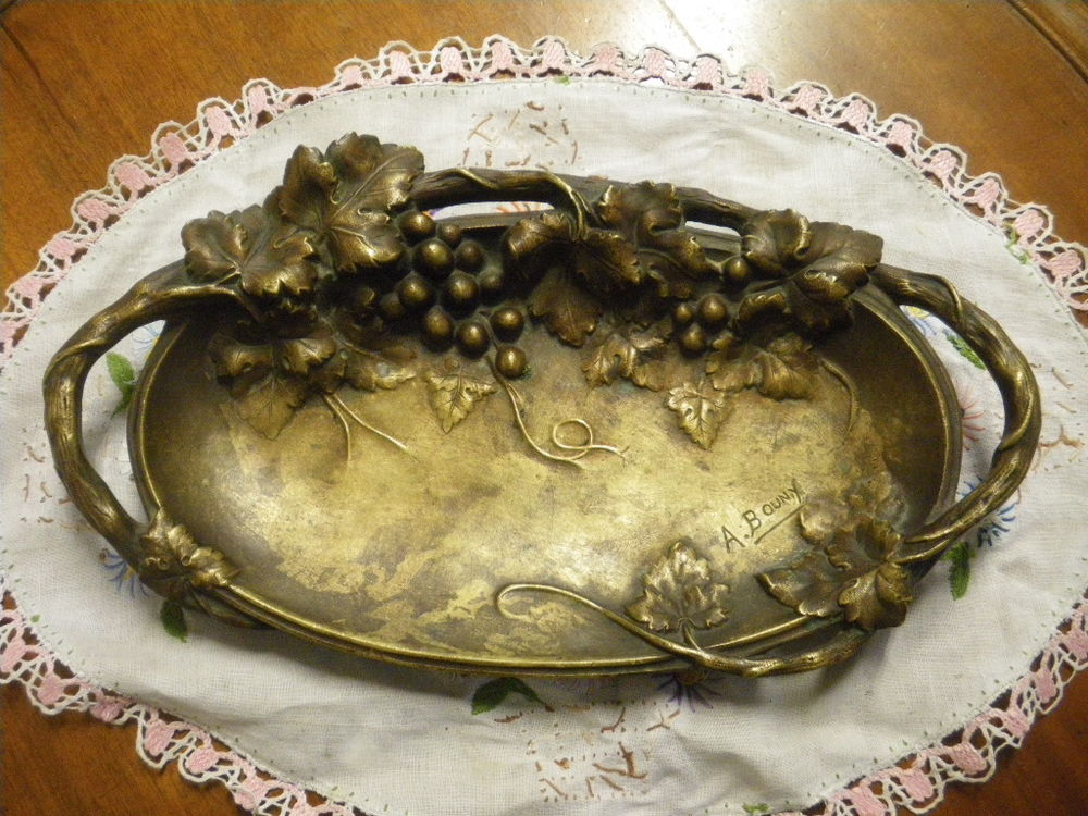 Plat, plateau en bronze ancien 199 Ch�teau-l'�v�que (24)