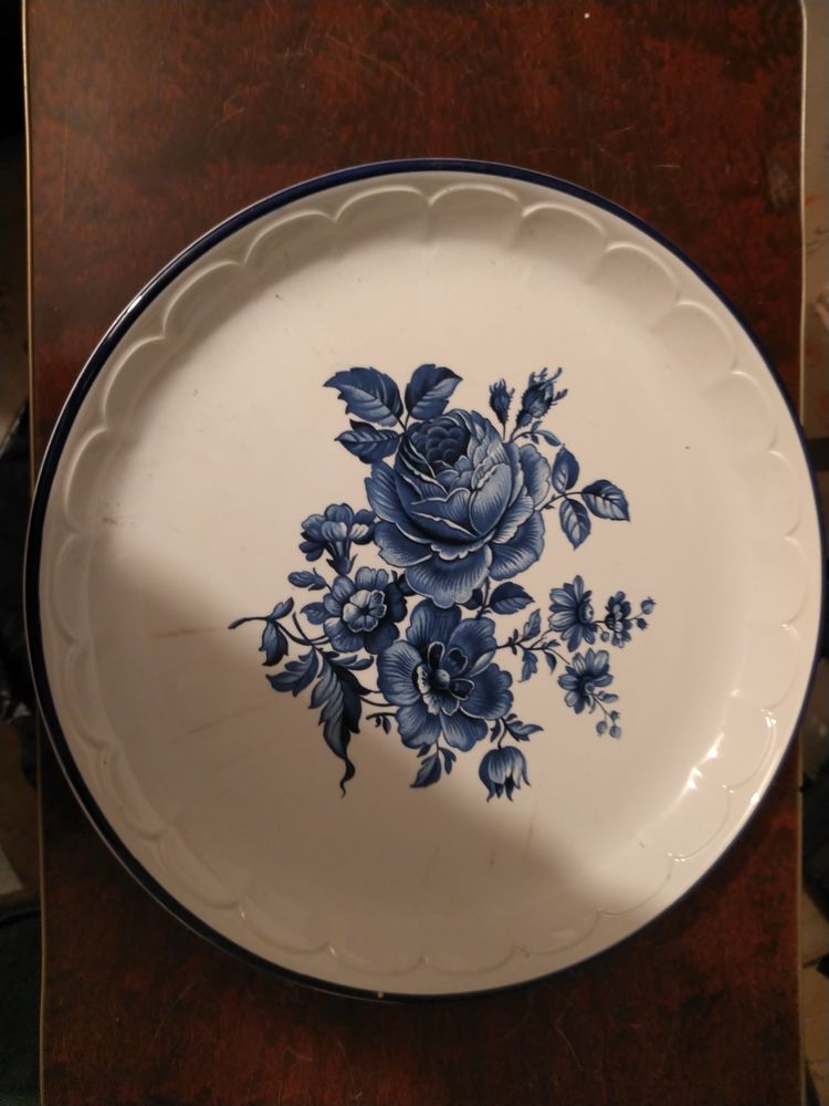 Plat de service en c�ramique rond et creux 20 Saint-Nabord (88)