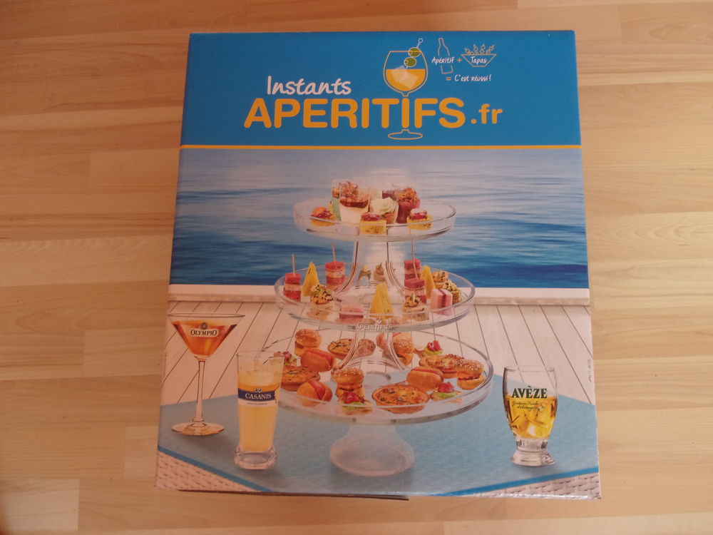 Plateau ap�ritif 3 �tages en verre (Neuf) 18 Ardoix (07)