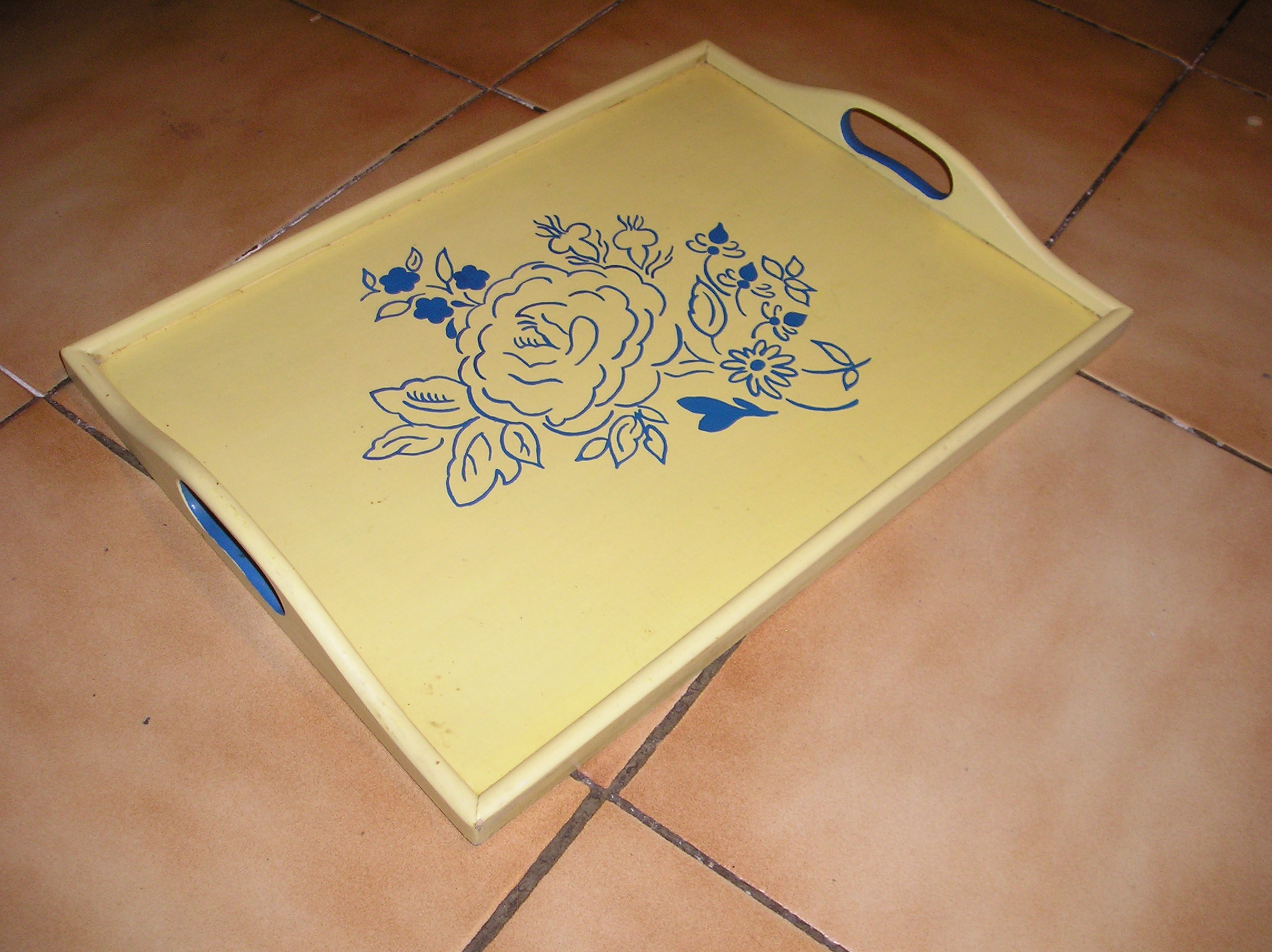 Plateau en bois d�cor�
10 Sept�mes-les-Vallons (13)